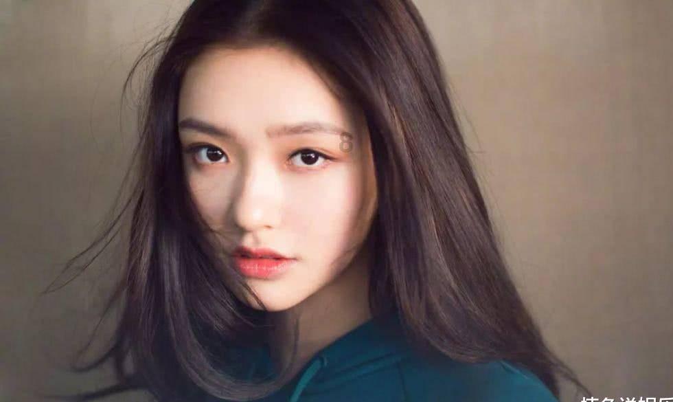 女生唇周有黑色的小胡子，怎么办？